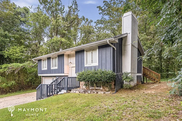 3 bed, 3.0 bath, 1400 sqft, $1,495 — Photo 2