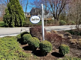 7 Haywagon Dr, Old Lyme, CT 06371