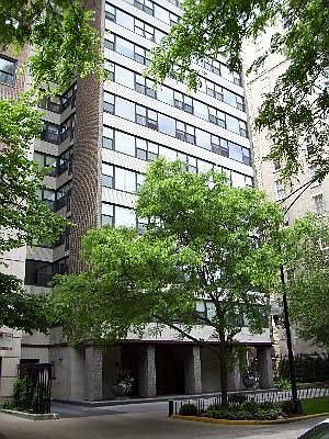 2nd image of 1540 N State Pkwy APT 10D