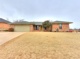 320 Yuhoma Dr, Yukon, OK 73099