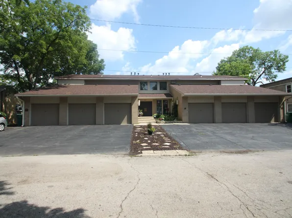 967 Indian Ter APT 6, Rockford, IL 61103