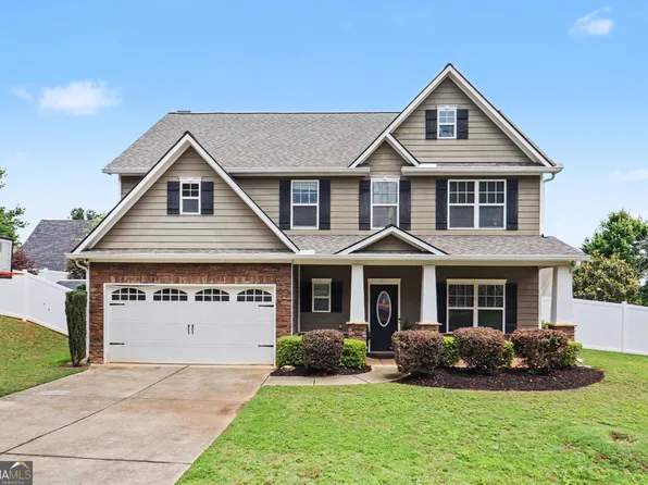 98 Village Park Dr, Newnan, GA 30265