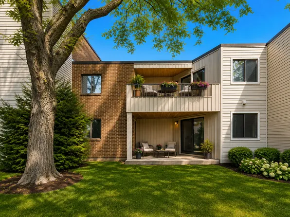 1840 W Highland Ave #E105, Elgin, IL 60123
