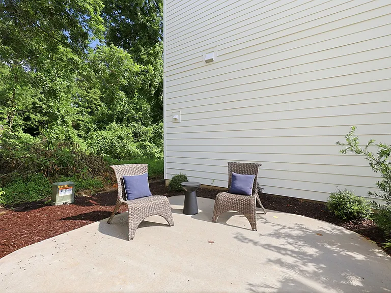 2813 Wilcox Pl — Photo 10