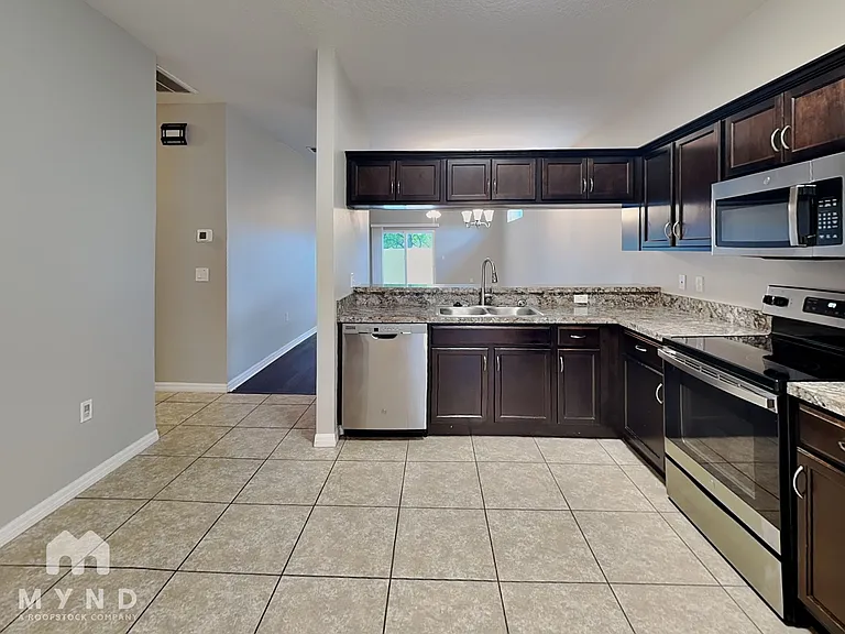7951 Harbor Bridge Blvd — Photo 5