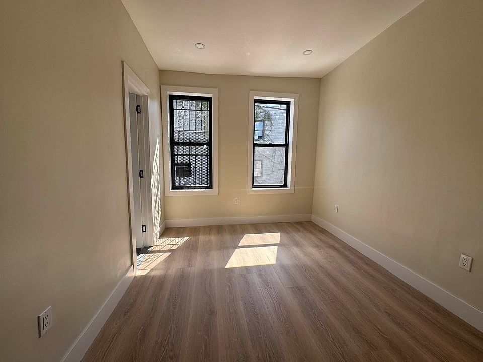 1st image of 192 Knickerbocker Ave #4