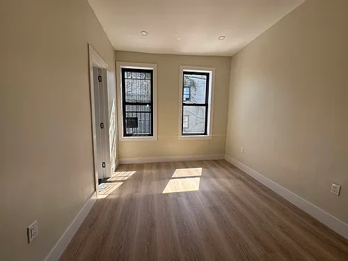 192 Knickerbocker Ave #4 Photo 1
