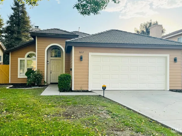 5217 Clover Mountain St, Bakersfield, CA 93313