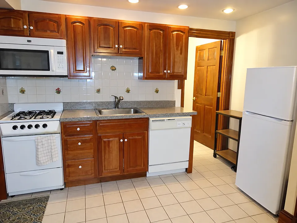 282 Shawmut Ave #1