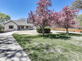 30 Oak Park Ln, Council Bluffs, IA 51503