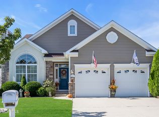 8 Ventnor Ct, Waretown, NJ 08758