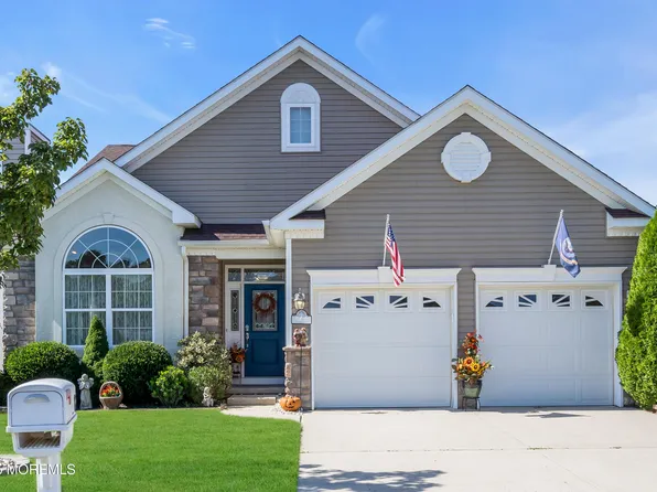 8 Ventnor Court, Waretown, NJ 08758