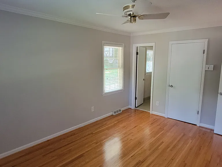 1318 Beechdale Dr — Photo 10