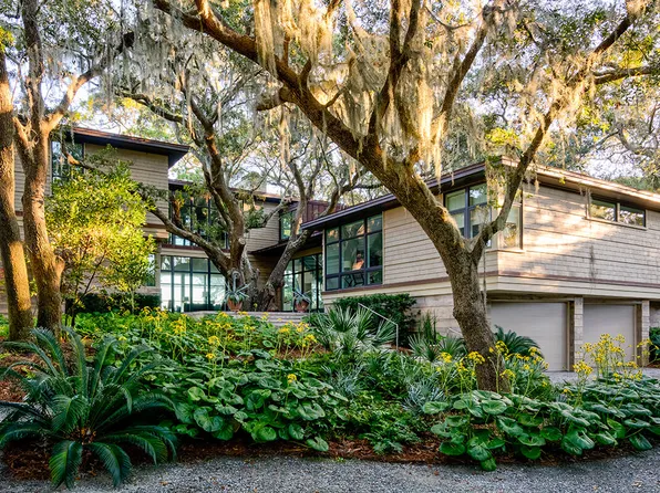 119 Ocean Course Dr, Johns Island, SC 29455