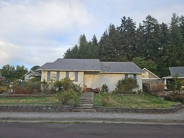 930 Filbert St, Brownsville, OR 97327