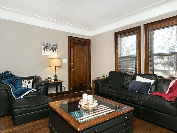 4th image of 722 E 6th St #1
