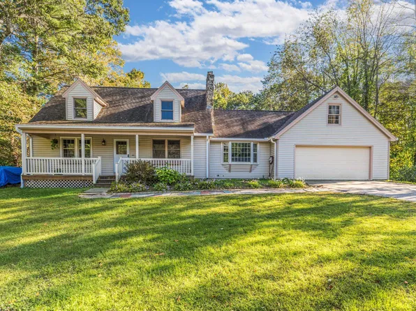 8 Joy Farm Lane, Newmarket, NH 03857