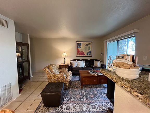 2nd image of 3018 S 1st St APT 215