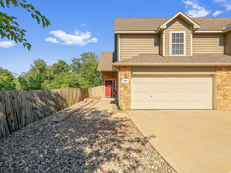 1st image of 628 N Wrigley Ln