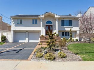 3084 Hewlett Ave, Merrick, NY 11566