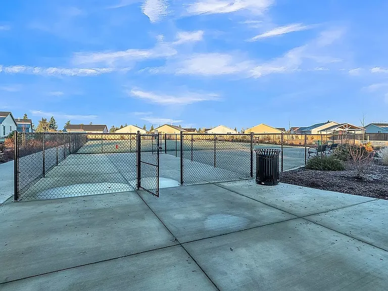 2302 Killian Spring Dr — Photo 28