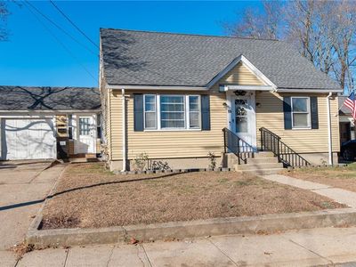 15 Kent St, West Warwick, RI, 02893