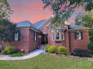 142 Canterbury Xing, Fort Mill, SC 29708