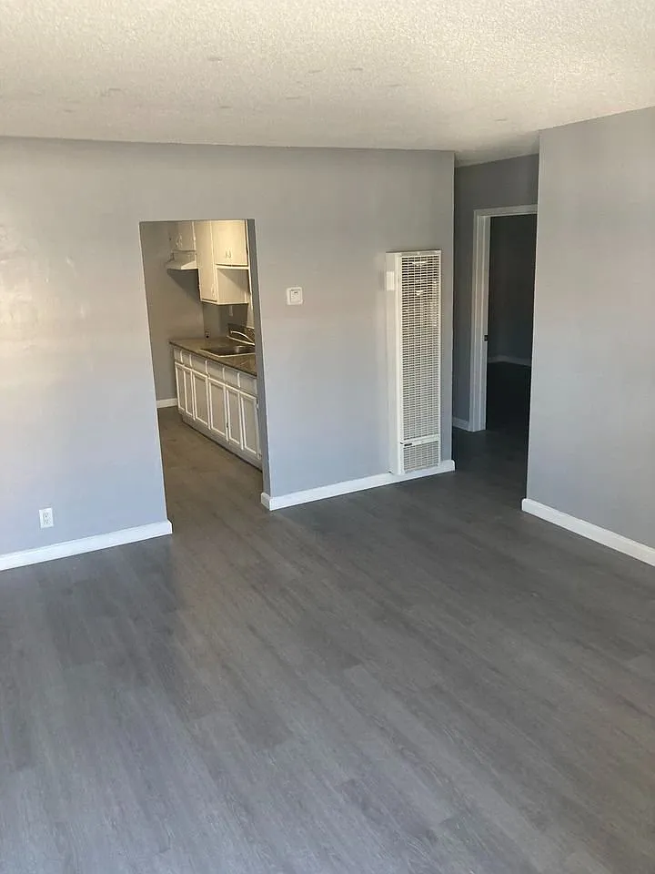 2 bed, 850 sqft, $2,095 — Photo 4