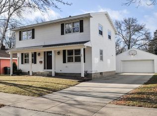 1627 5th Ave NE, Rochester, MN 55906