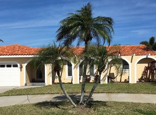 831 Chipaway Dr, Apollo Beach, FL 33572