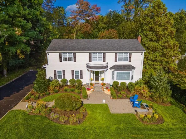 8 Devonshire Drive, White Plains, NY 10605