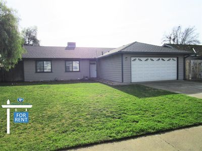 835 Sherry Ct, Hanford, CA, 93230