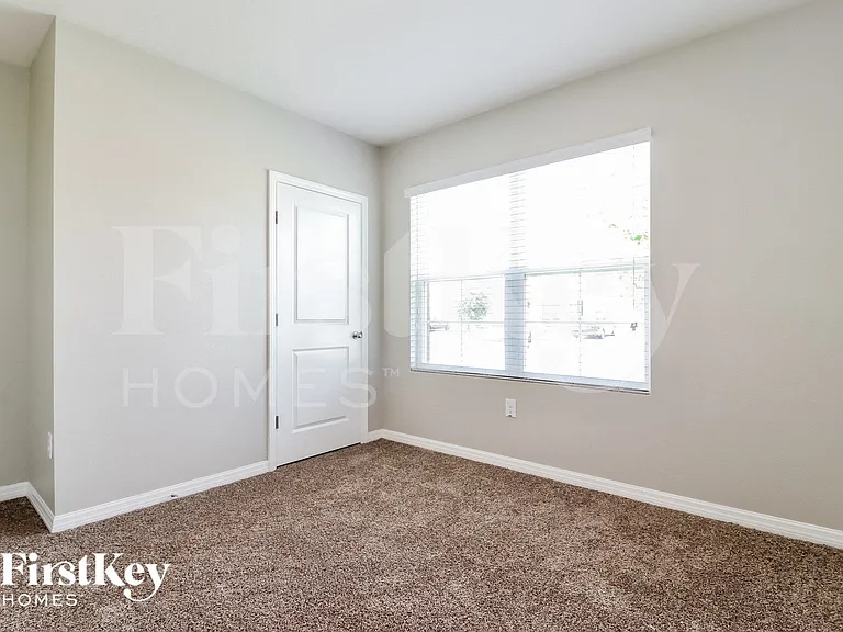 36048 Carriage Pine Ct — Photo 11
