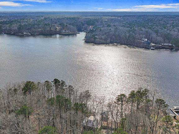 4th image of 1413 River Rd