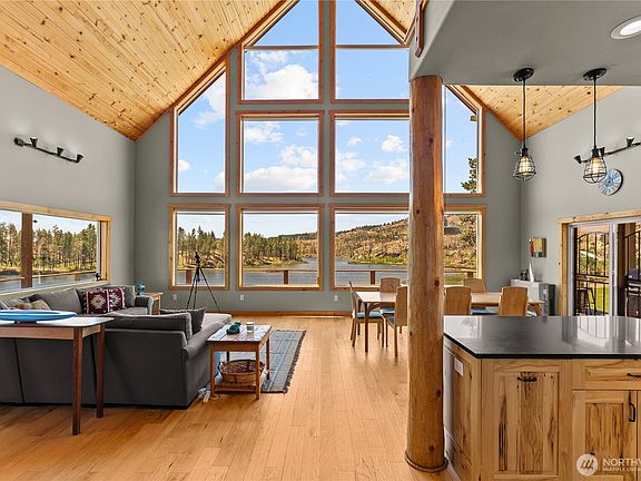 3rd image of 30 Shalberg Lake Road