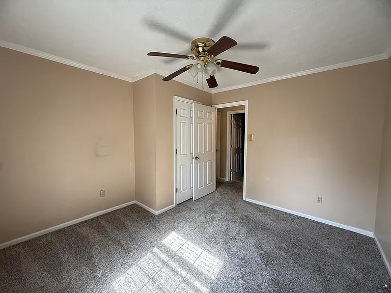3924 Gladman Way — Photo 11
