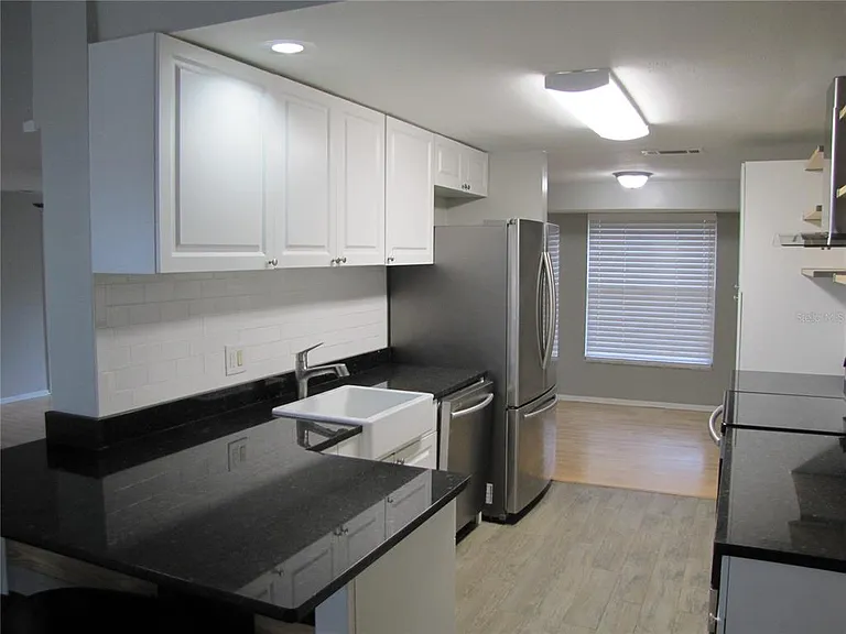 7807 N Matanzas Ave — Photo 9