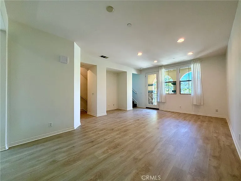 606 Asbury — Photo 11