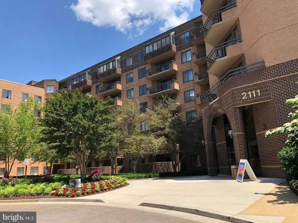 2111 Wisconsin Ave NW APT 502, Washington, DC 20007
