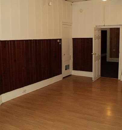 3rd image of 1418 W Erie Ave APT 3