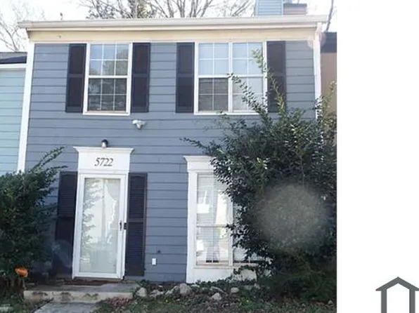 5722 Wells Cir, Stone Mountain, GA 30087