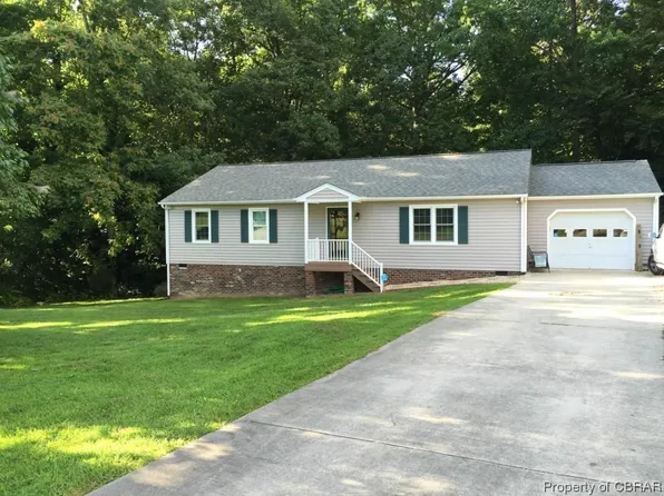 6000 Pontefract Dr, New Kent, VA 23124