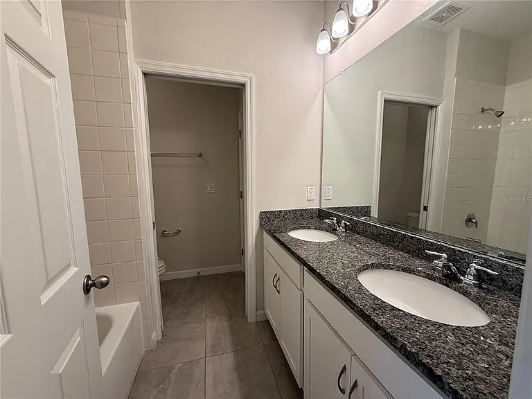 5072 Avalon Park Blvd — Photo 16