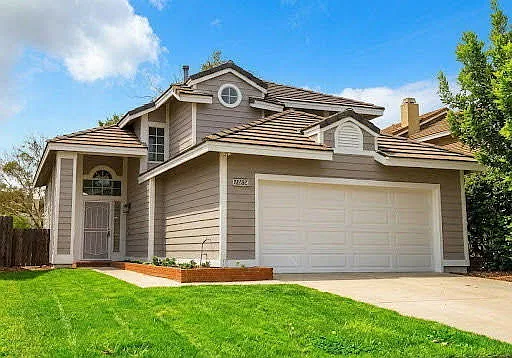 4 bed, 1843 sqft, $4,650 — Photo 1
