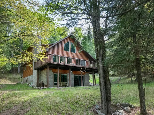 2911 Dinner Lake Rd, Watersmeet, MI 49969