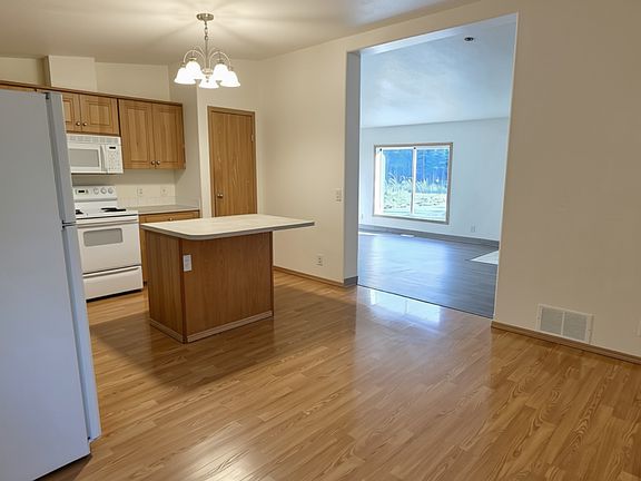 5th image of 5332 Nistler Rd