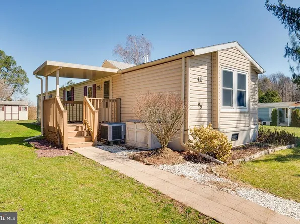 95 Shamrock Ave, Mohrsville, PA 19541