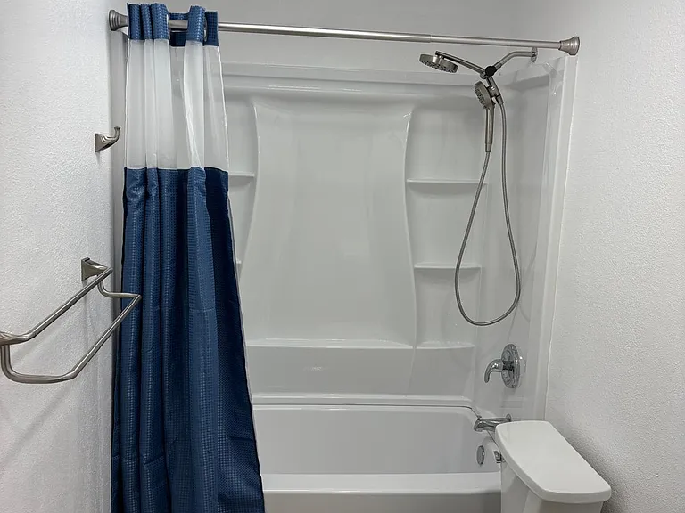 5125 Fontaine St #103 — Photo 15