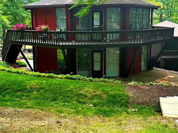 114 Topsider Dr, Bedford, PA 15522