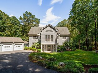 304 Chestnut Hill Rd, Wilton, CT 06897